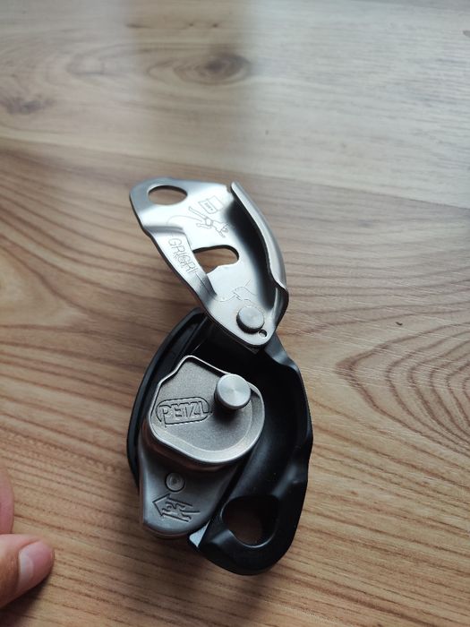 Dispozitiv de asigurare Petzl Grigri