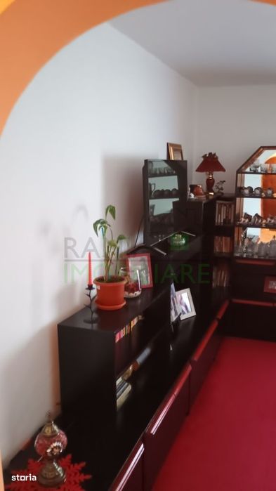 Apartament spațios cu 3 camere, 78 mp, 2 băi și 2 balcoane – Vlahuta