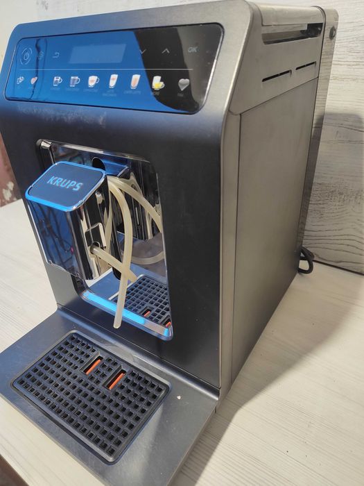 ГАРАНЦИЯ ! Krups Cappuccino / Кафеавтомат - робот / Капучино, Лате