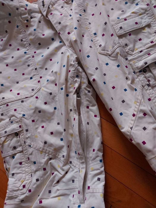 Burton XS ,зимно яке+ долните, мембрана DryRide 20K