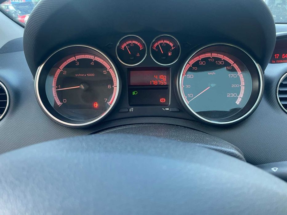 Peugeot 308 SW 1.6i / Пежо 308 2010 година комби на части