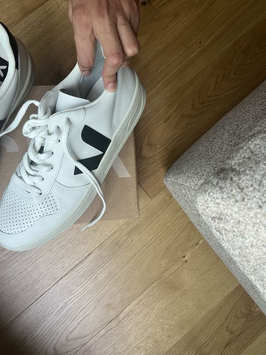 Кожени маратонки Veja V 10