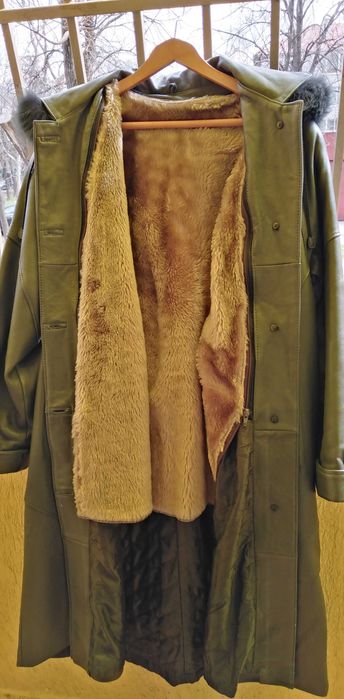 Дамско манто от естествена кожа