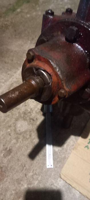 reductor utilaj agricol raport 8 la 1 și 1,75 la 1