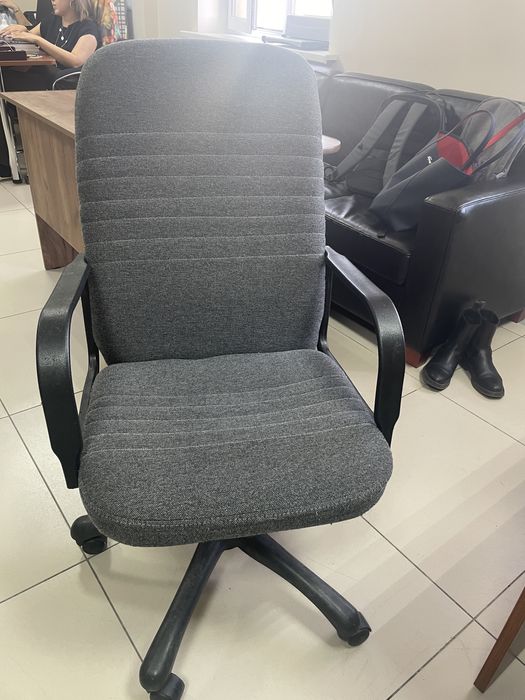 Стульчик офисный