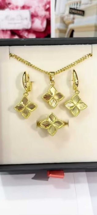 Бужитерия колцо зереги сепочки