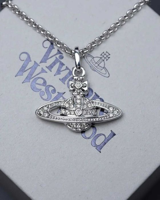 Vivienne Westwood Колие