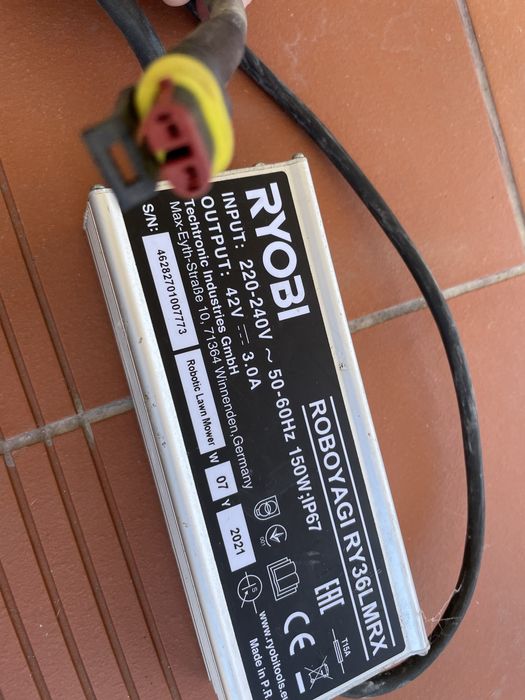 Incarcator robot gradina Ryobi