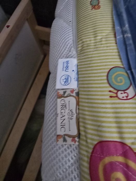 SNIGLAR детско легло от Икеа с матрак
Детско легло с парапет 70x160