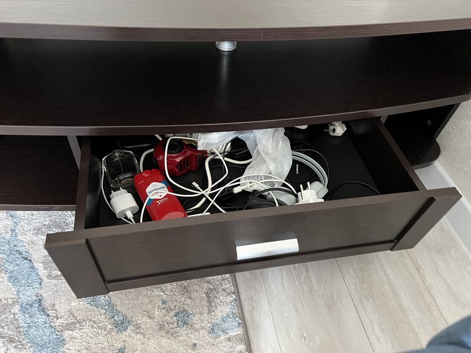 Подставка под телевизор.