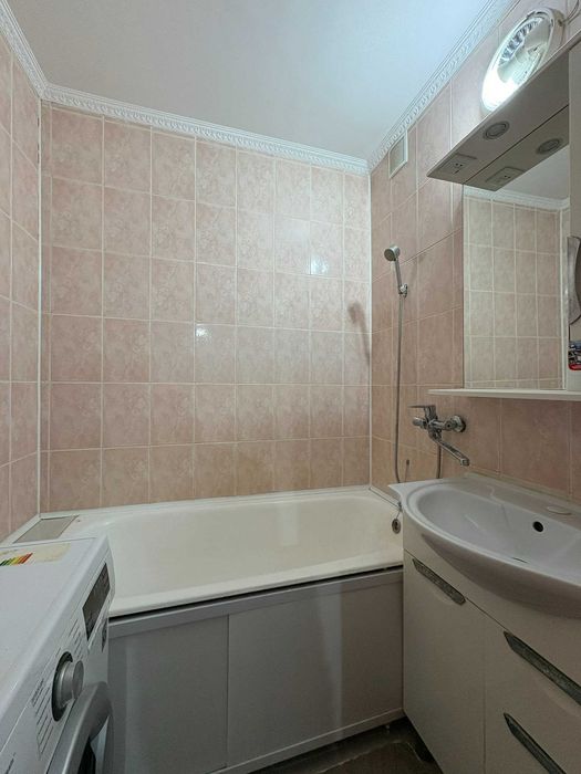 Продам 2х комн кв 5мкр Молдагулова