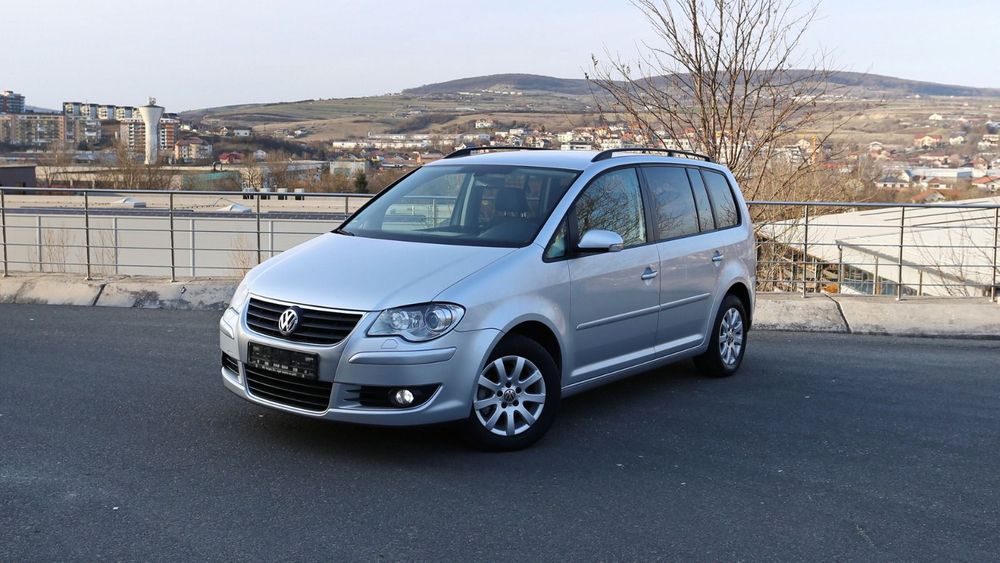 Volkswagen Touran Volkswagen Touran 1.9 TDI 2010 7 locuri