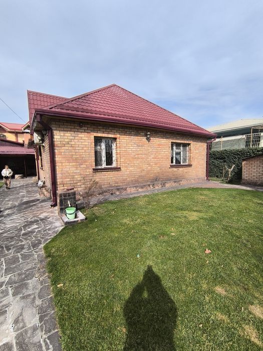 Евро коттедж Спутник 12. 6 СОТОК . 5 комнат. Сауна гараж. Заходи живи.