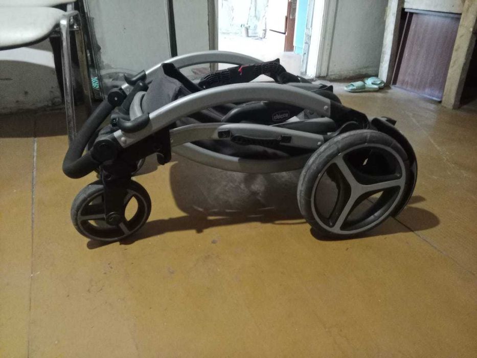 Детская коляска б/у