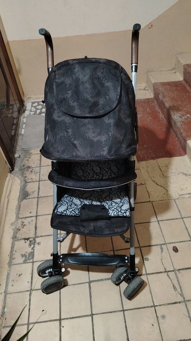 Продаю коляску не дорого