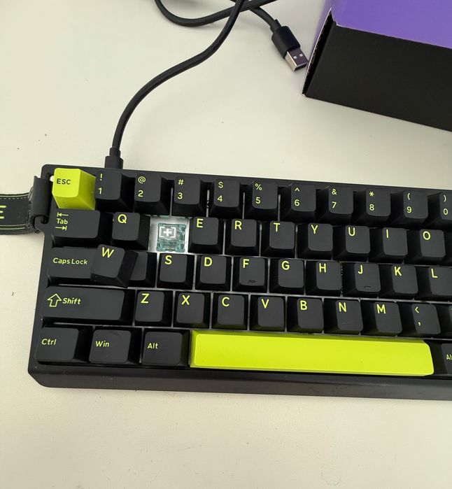 Tastatura Magnetică Furycube