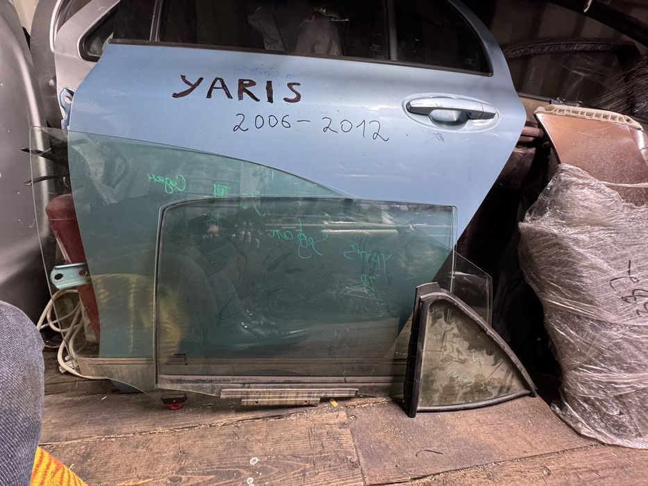 Стекло дверные тойота ярис седан и хэтчбек 2007 по 2012 года