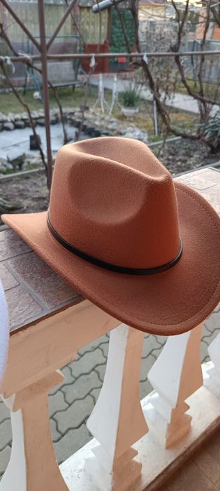 Pălării cowboi noi