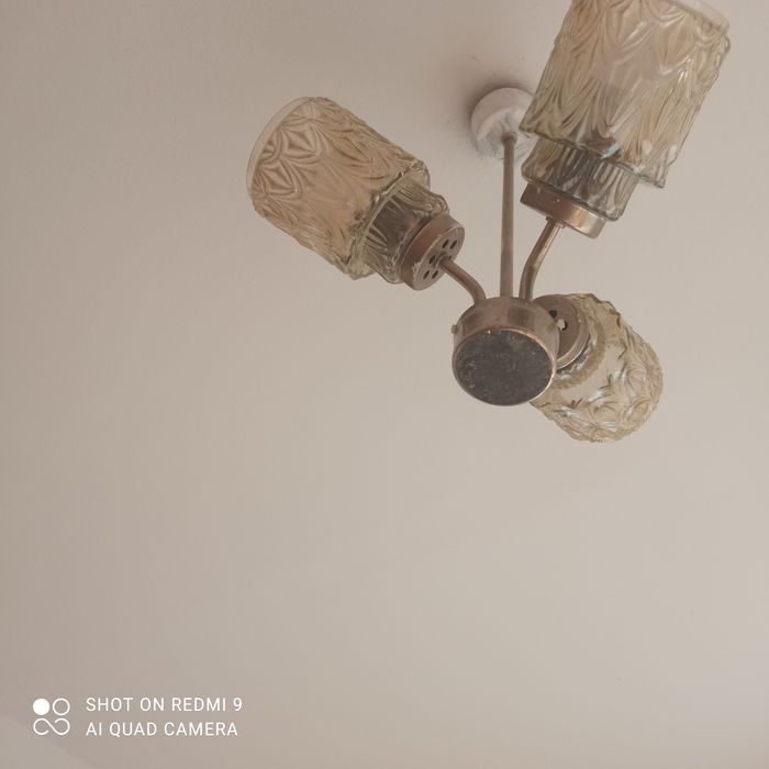 Продавам използван полилей