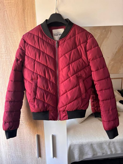 Дамско късо зимно яке