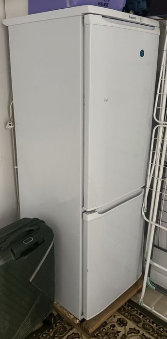 Холодильник маленький