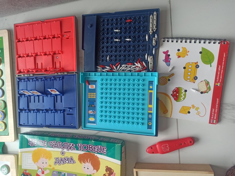 Настолни игри , повечето са нови