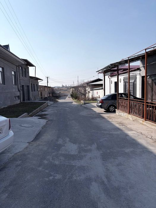 Toshkent tumanida srochna, qurilish uchun tortburchak yer sotiladi