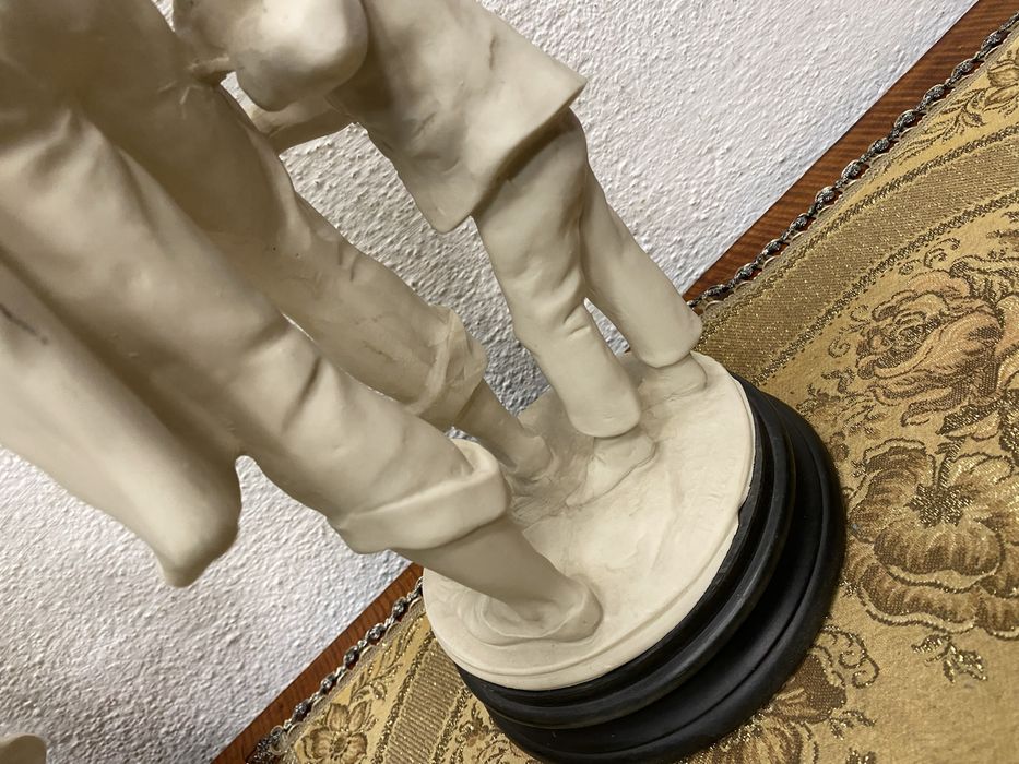 Италианска фигура от порцелан