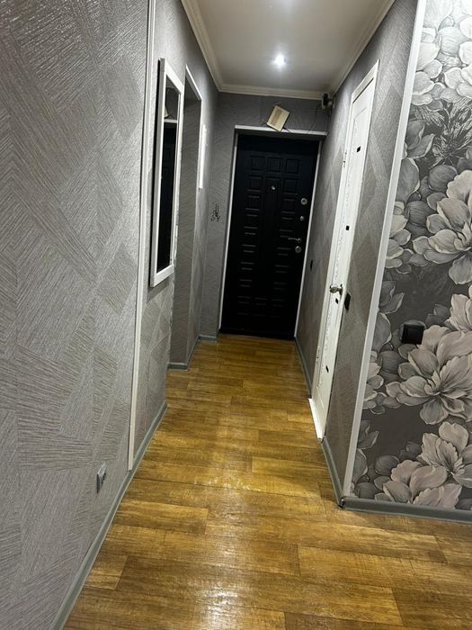 Продам квартиру район 45 аптеки.