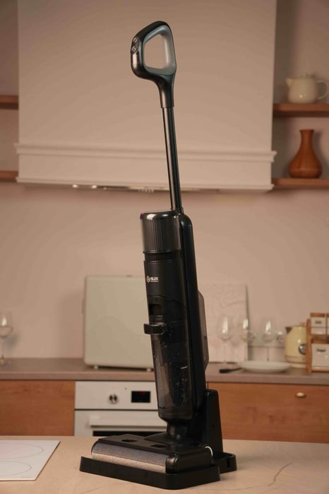 Продам моющий беспроводной пылесос