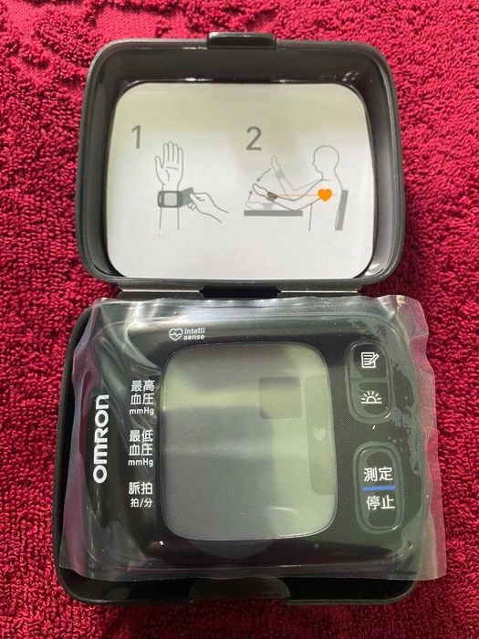 OMRON HEM-6232T made in japan Tanometr