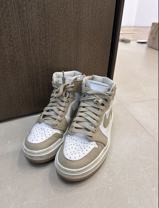 Кроссовки Nike Air Jordan 1