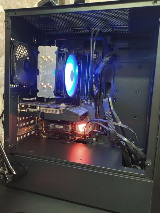 Продаётся мощный комп в комплекте i7 9700