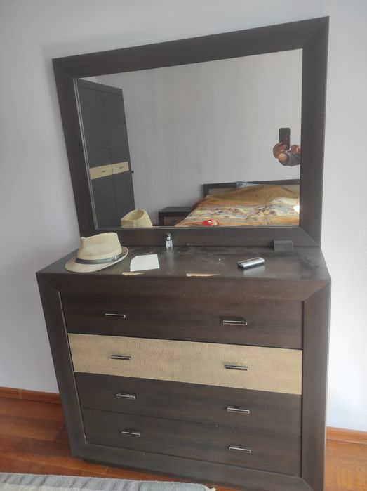 Спальный гарнитур