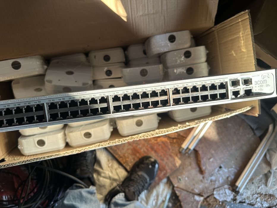 Продам коммутатор