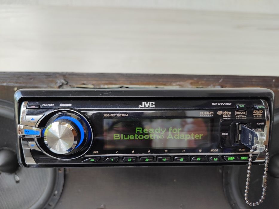 Висок клас JVC KD-DV7402