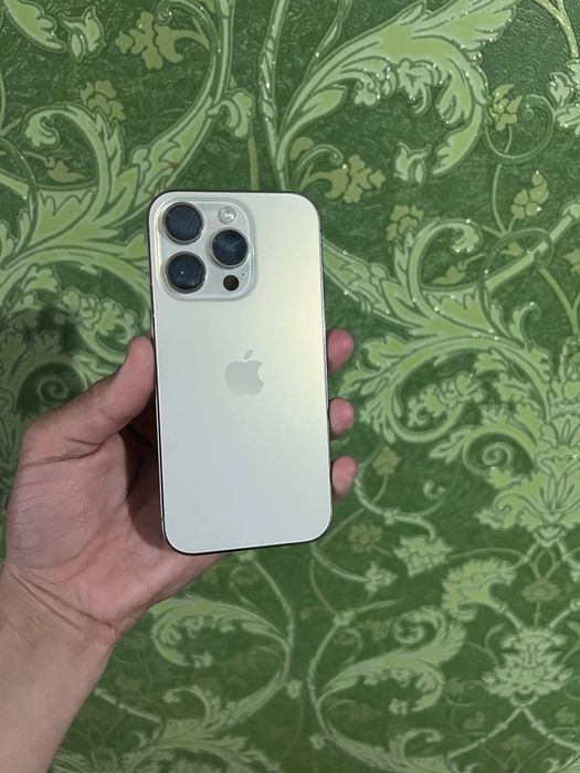 Iphone 14 pro GOLD