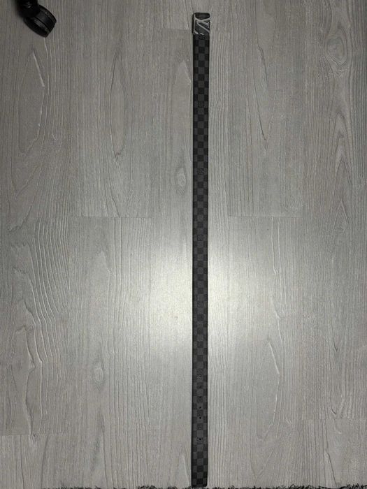 Curea Louis Vuitton noua