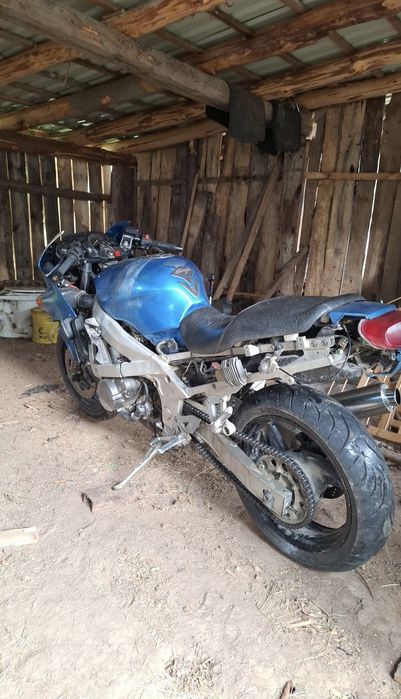 Vând kawasaki zzr