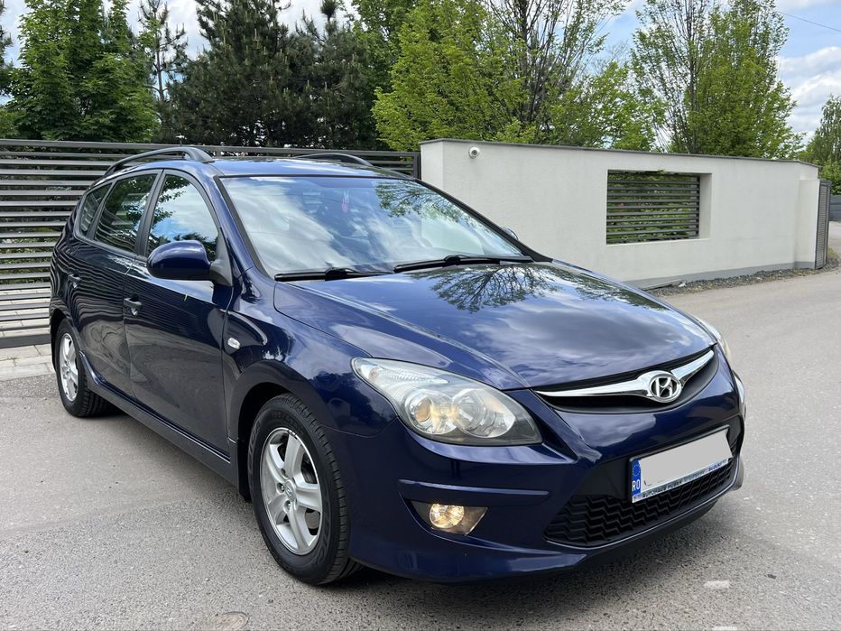 Hyundai i30 CW 1.6 CRDi 2010, 2xseturi roti de aliaj