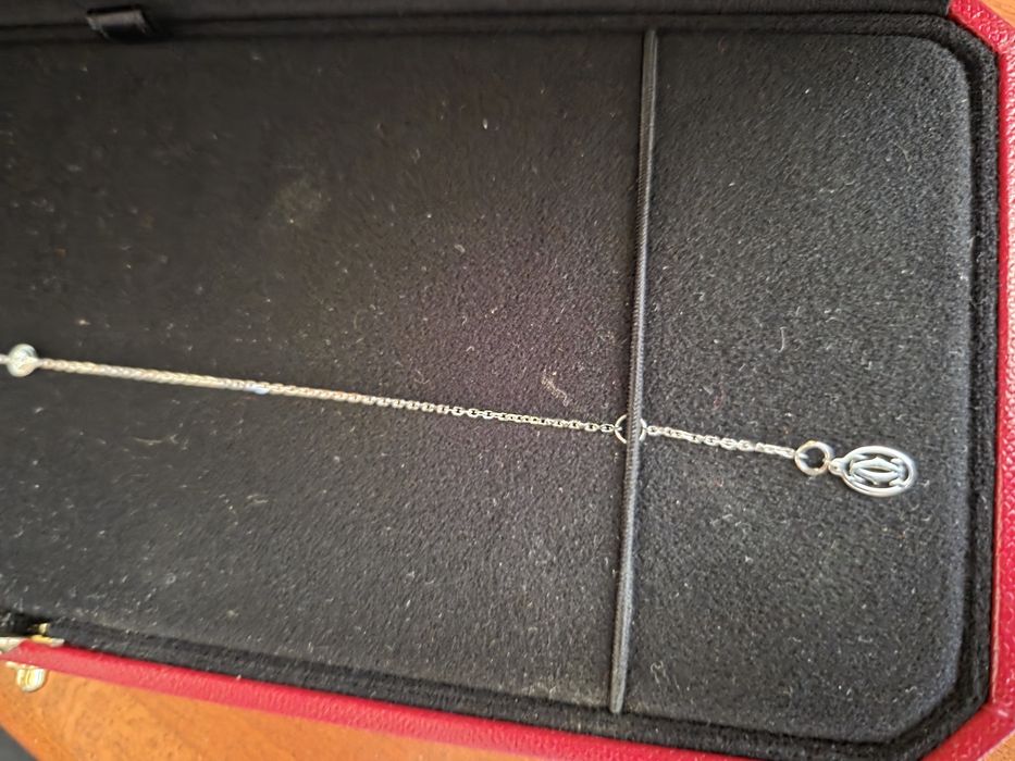 Гривна Cartier цената не се коментира