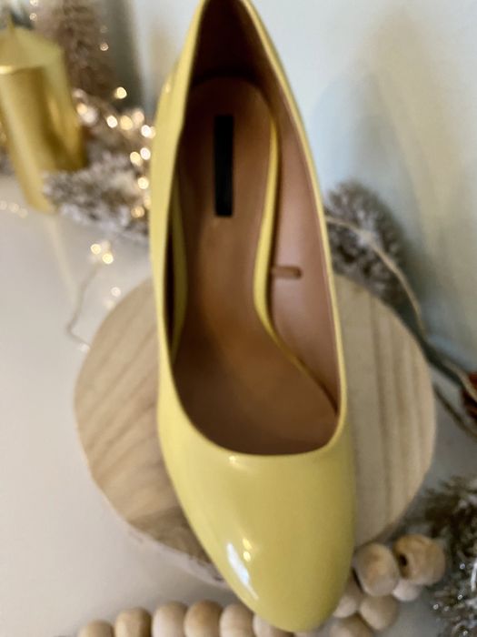 Zara елегантни цветни обувки