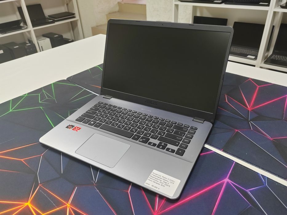 Ноутбук Asus Ryzen 3 2200U/ 12гб/ ССД 256/ Vega 3