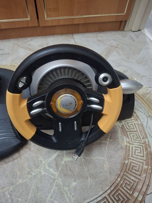Срочно Продам игравой руль