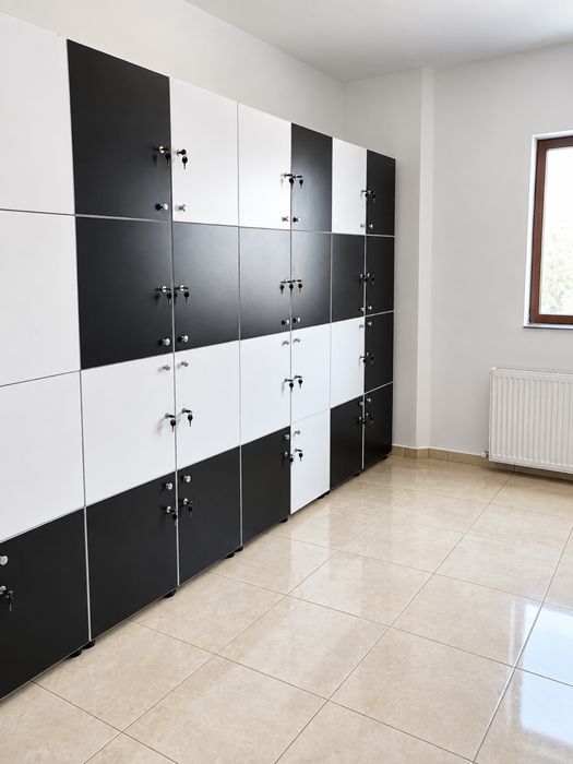Aparate fitness profesionale - Technogym – sală completă, totul inclus