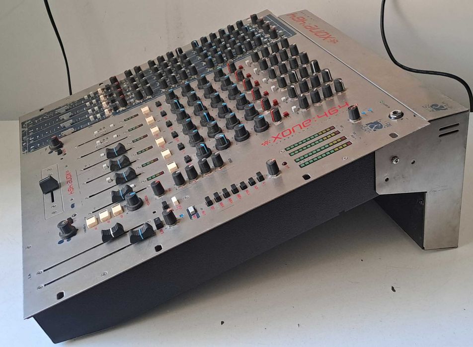 Mixer Allen & Heath Xone:464 – Analog Club Mixer Filtre VCF 10 Canale
