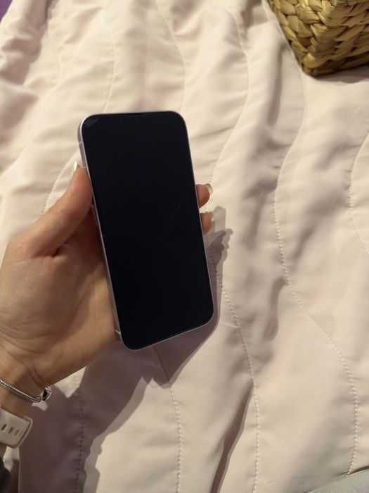 Продавам iphone 14 256gb purple