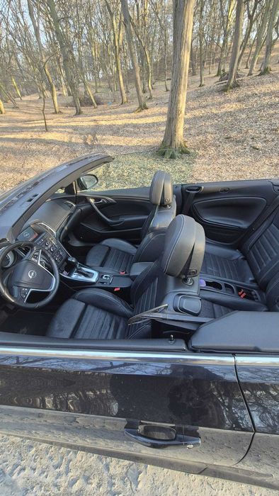 Opel Cascada Cabrio 1.6 Turbo Benzină 170 CP • Automată • Piele • 120.