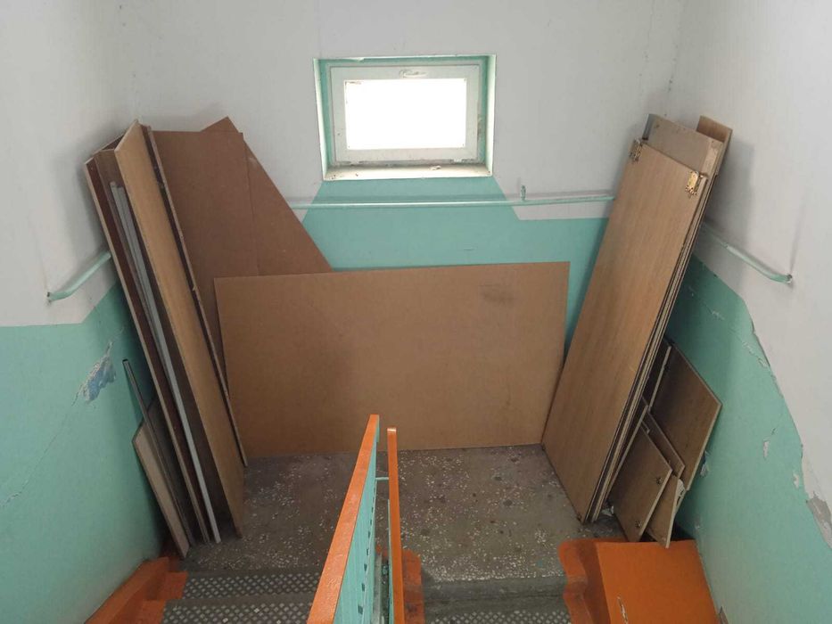 Мебель (большой шкаф в разобранном виде) бесплатно