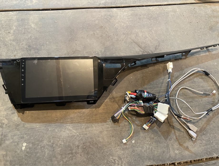 Продам Андроид Камри 70